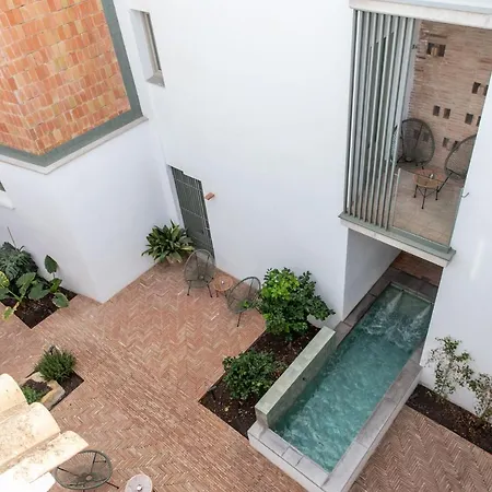 Patio Del Lino