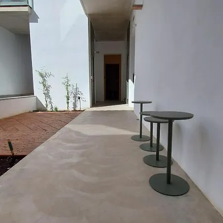 Patio Del Lino